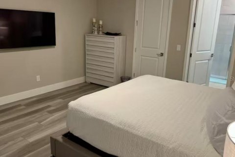Condo in Four Corners, Florida, 4 bedrooms  № 1904421 - photo 18