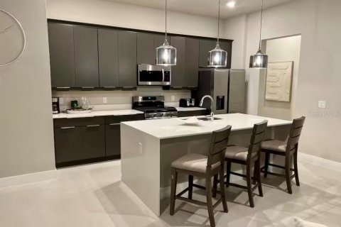 Condominio en alquiler en Four Corners, Florida, 4 dormitorios, 165.09 m2 № 1904421 - foto 5