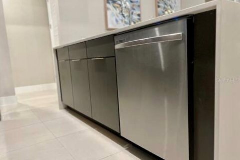 Снять в аренду кондоминиум в Фор-Корнерс, Флорида 7 комнат, 165.09м2, № 1904421 - фото 8