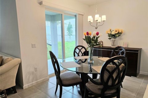 Villa ou maison à louer à Tavares, Floride: 4 chambres, 151.15 m2 № 2419871 - photo 9
