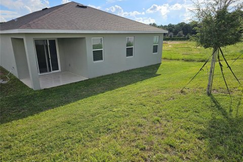 Villa ou maison à louer à Tavares, Floride: 4 chambres, 151.15 m2 № 2419871 - photo 3