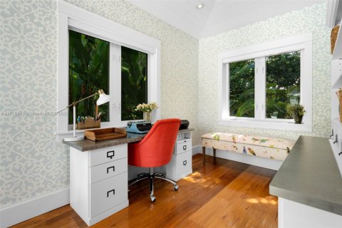 House in Pinecrest, Florida 5 bedrooms, 468.13 sq.m. № 1469509 - photo 18