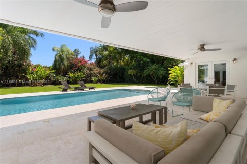 House in Pinecrest, Florida 5 bedrooms, 468.13 sq.m. № 1469509 - photo 22
