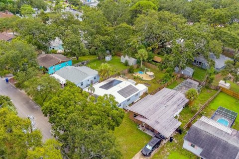 House in Saint Petersburg, Florida 3 bedrooms, 110 sq.m. № 1915744 - photo 29