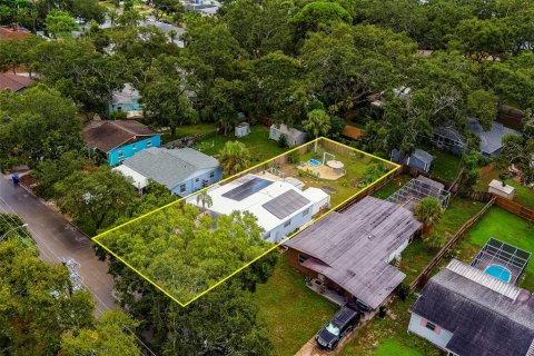 House in Saint Petersburg, Florida 3 bedrooms, 110 sq.m. № 1915744 - photo 28