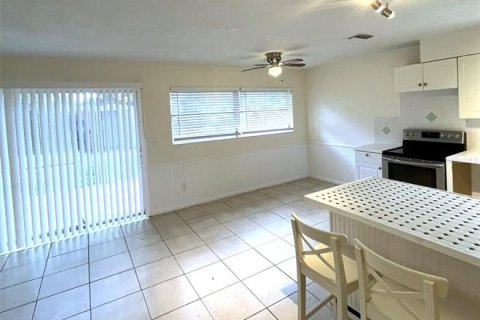 Villa ou maison à vendre à Saint Petersburg, Floride: 3 chambres, 100.89 m2 № 2358512 - photo 21