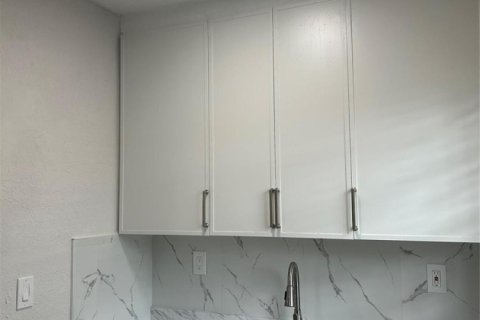 Appartement à louer à Miami, Floride: 1 chambre, 41.81 m2 № 2178093 - photo 3