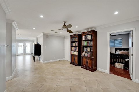 Villa ou maison à vendre à Hollywood, Floride: 6 chambres, 241.92 m2 № 2010123 - photo 23