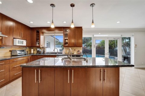 Villa ou maison à vendre à Hollywood, Floride: 6 chambres, 241.92 m2 № 2010123 - photo 19