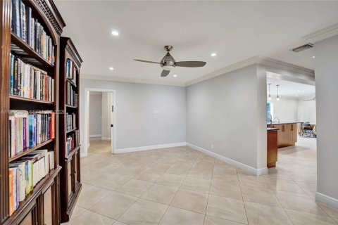 Villa ou maison à vendre à Hollywood, Floride: 6 chambres, 241.92 m2 № 2010123 - photo 22