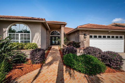House in Palm Harbor, Florida 3 bedrooms, 293.94 sq.m. № 1789219 - photo 2
