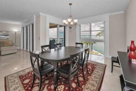 Condominio en venta en Saint Petersburg, Florida, 3 dormitorios, 170.29 m2 № 1913442 - foto 18