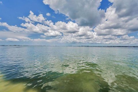 Condominio en venta en Saint Petersburg, Florida, 3 dormitorios, 170.29 m2 № 1913442 - foto 9