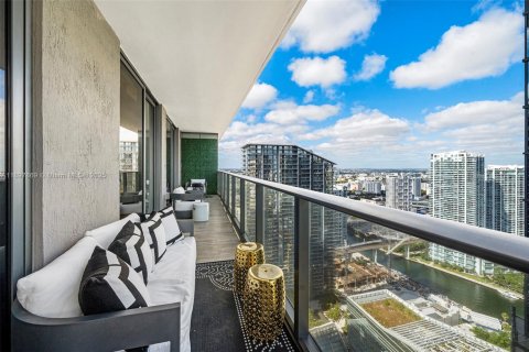 Copropriété à vendre à Miami, Floride: 3 chambres, 161.09 m2 № 1965033 - photo 9