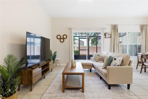 Adosado en venta en Kissimmee, Florida, 5 dormitorios, 165.27 m2 № 2201830 - foto 3