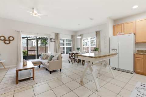 Adosado en venta en Kissimmee, Florida, 5 dormitorios, 165.27 m2 № 2201830 - foto 18