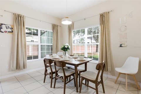 Adosado en venta en Kissimmee, Florida, 5 dormitorios, 165.27 m2 № 2201830 - foto 22