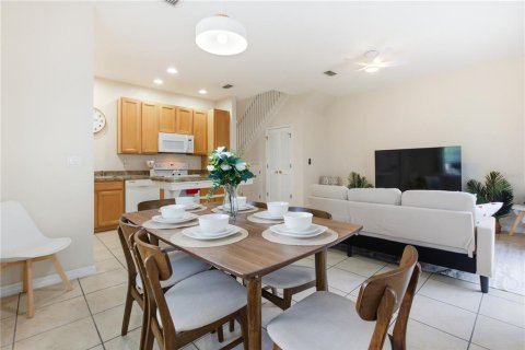 Adosado en venta en Kissimmee, Florida, 5 dormitorios, 165.27 m2 № 2201830 - foto 24