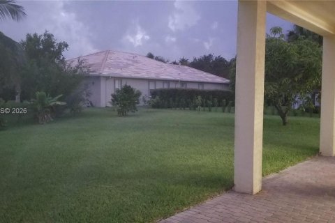 Снять в аренду виллу или дом в Купер-Сити, Флорида 4 спальни, 351.45м2, № 2085169 - фото 17