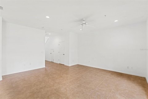 Townhouse in Cocoa Beach, Florida 3 bedrooms, 145.48 sq.m. № 2259146 - photo 13