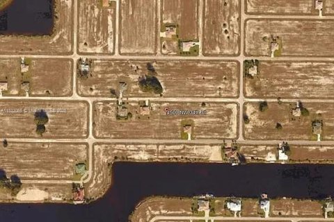 Land in Cape Coral, Florida № 1809048 - photo 11