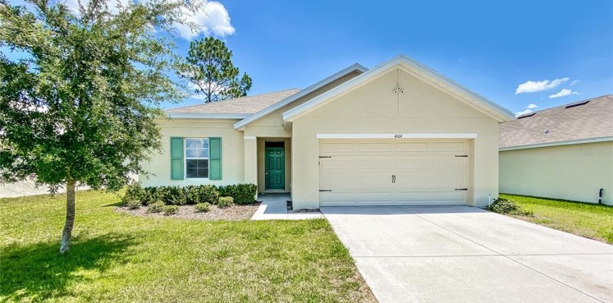 Casa en Spring Hill, Florida 3 dormitorios, 149.29 m2 № 1905893