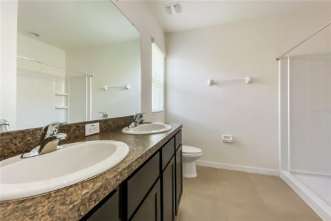 Casa en alquiler en Spring Hill, Florida, 3 dormitorios, 149.29 m2 № 1905893 - foto 14