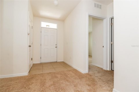 Casa en alquiler en Spring Hill, Florida, 3 dormitorios, 149.29 m2 № 1905893 - foto 2