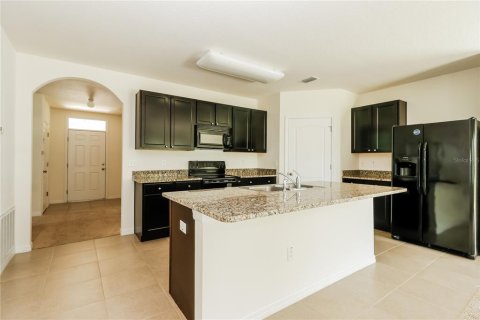 Casa en alquiler en Spring Hill, Florida, 3 dormitorios, 149.29 m2 № 1905893 - foto 7