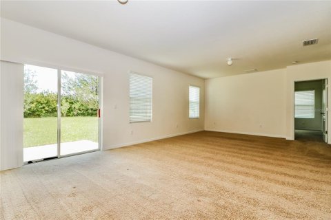 Casa en alquiler en Spring Hill, Florida, 3 dormitorios, 149.29 m2 № 1905893 - foto 4