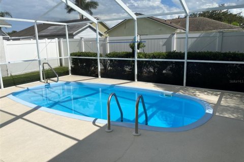 House in Brandon, Florida 3 bedrooms, 127.18 sq.m. № 1789382 - photo 30