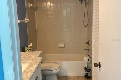 House in Brandon, Florida 3 bedrooms, 127.18 sq.m. № 1789382 - photo 6