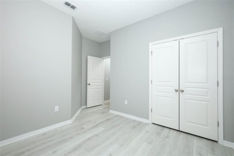 Villa ou maison à vendre à Groveland, Floride: 4 chambres, 162.02 m2 № 2235492 - photo 15