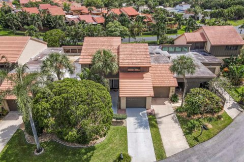 Townhouse in Boynton Beach, Florida 3 bedrooms, 168.62 sq.m. № 2081625