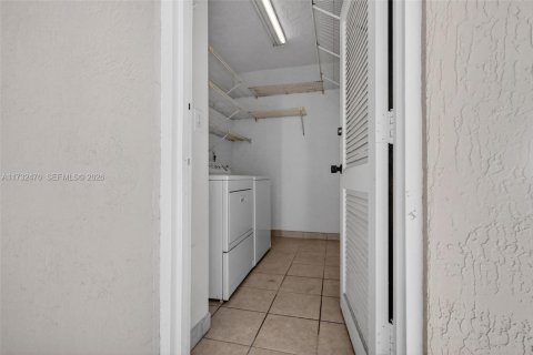 Купить кондоминиум в Майами, Флорида 2 спальни, 132.66м2, № 2055025 - фото 30