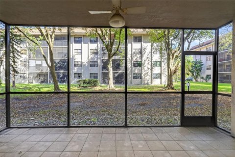 Купить кондоминиум в Майами, Флорида 2 спальни, 132.66м2, № 2055025 - фото 28