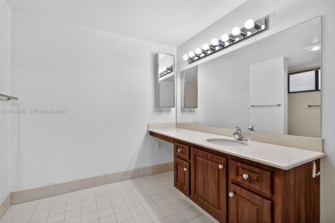 Купить кондоминиум в Майами, Флорида 2 спальни, 132.66м2, № 2055025 - фото 18