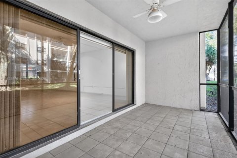 Купить кондоминиум в Майами, Флорида 2 спальни, 132.66м2, № 2055025 - фото 26