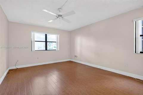 Купить кондоминиум в Майами, Флорида 2 спальни, 132.66м2, № 2055025 - фото 14