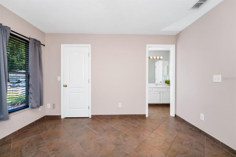 House in Eustis, Florida 4 bedrooms, 232.26 sq.m. № 1652048 - photo 30