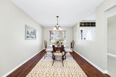 House in Eustis, Florida 4 bedrooms, 232.26 sq.m. № 1652048 - photo 5