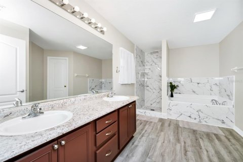 House in Eustis, Florida 4 bedrooms, 232.26 sq.m. № 1652048 - photo 21