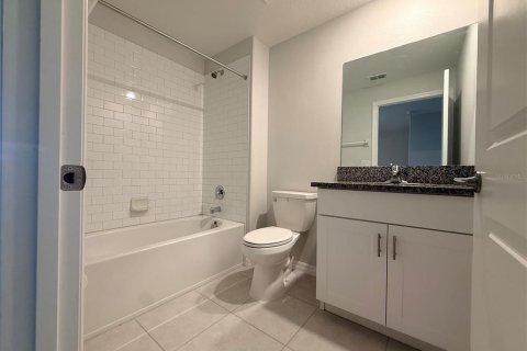 Touwnhouse à louer à Zephyrhills, Floride: 3 chambres, 154.78 m2 № 2414901 - photo 13