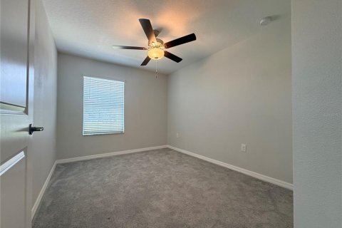 Touwnhouse à louer à Zephyrhills, Floride: 3 chambres, 154.78 m2 № 2414901 - photo 11