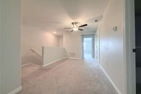 Touwnhouse à louer à Zephyrhills, Floride: 3 chambres, 154.78 m2 № 2414901 - photo 6