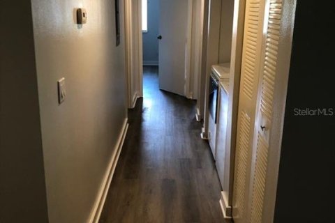 Condo in Gainesville, Florida, 2 bedrooms  № 2211281 - photo 2