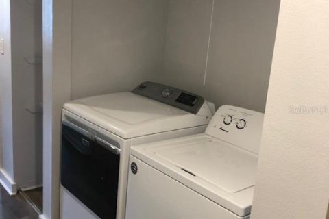 Condo in Gainesville, Florida, 2 bedrooms  № 2211281 - photo 10
