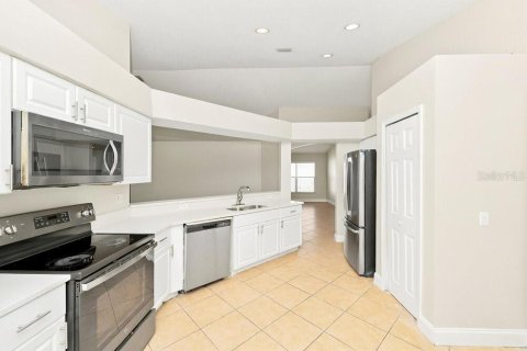 Villa ou maison à louer à Riverview, Floride: 4 chambres, 166.95 m2 № 2420524 - photo 6
