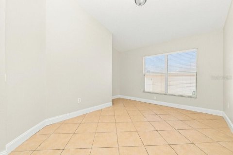 Villa ou maison à louer à Riverview, Floride: 4 chambres, 166.95 m2 № 2420524 - photo 5