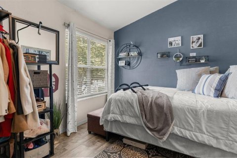 Condo in Gainesville, Florida, 2 bedrooms № 2210321 - photo 22